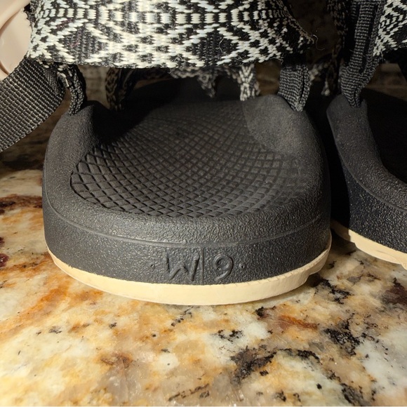 CHACO ZCloud X2 Webb Angora size 9 Black and White Pattern - Picture 6 of 6